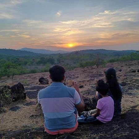 Nature'S Nest Eco Resort Goa, Near Dudhsagar Waterfalls Molem Buitenkant foto